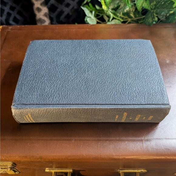 Vintage Navy Blue Hardback Book Facts and Fetishes in Advertising, Gundlach 1931 - Picture 8 of 8